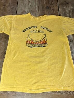 Vintage 90s Country Cookin' Pot Fire T-Shirt Music Notes